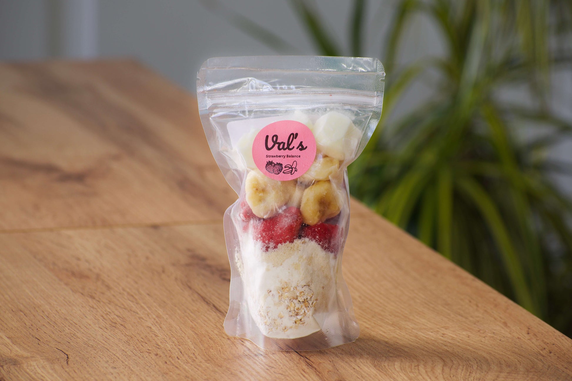 Strawberry & Banana High-Protein Smoothie pack with 24g Protein – Balanced Macros, Ideal for a Nutritious Snack or Light Meal