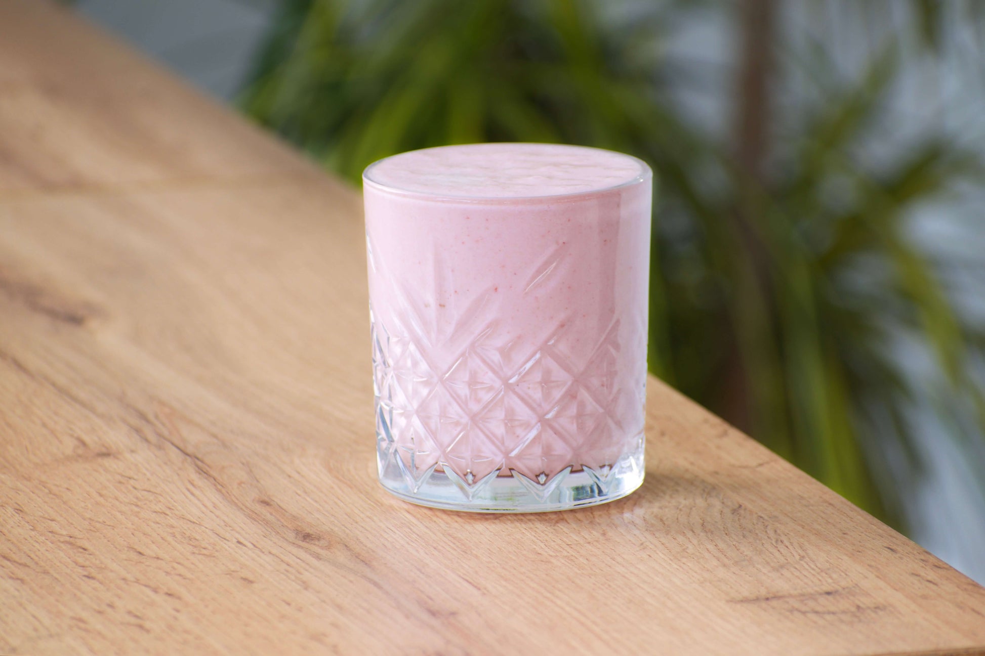 Strawberry & Banana High-Protein Smoothie blended with 24g Protein – Balanced Macros, Ideal for a Nutritious Snack or Light Meal